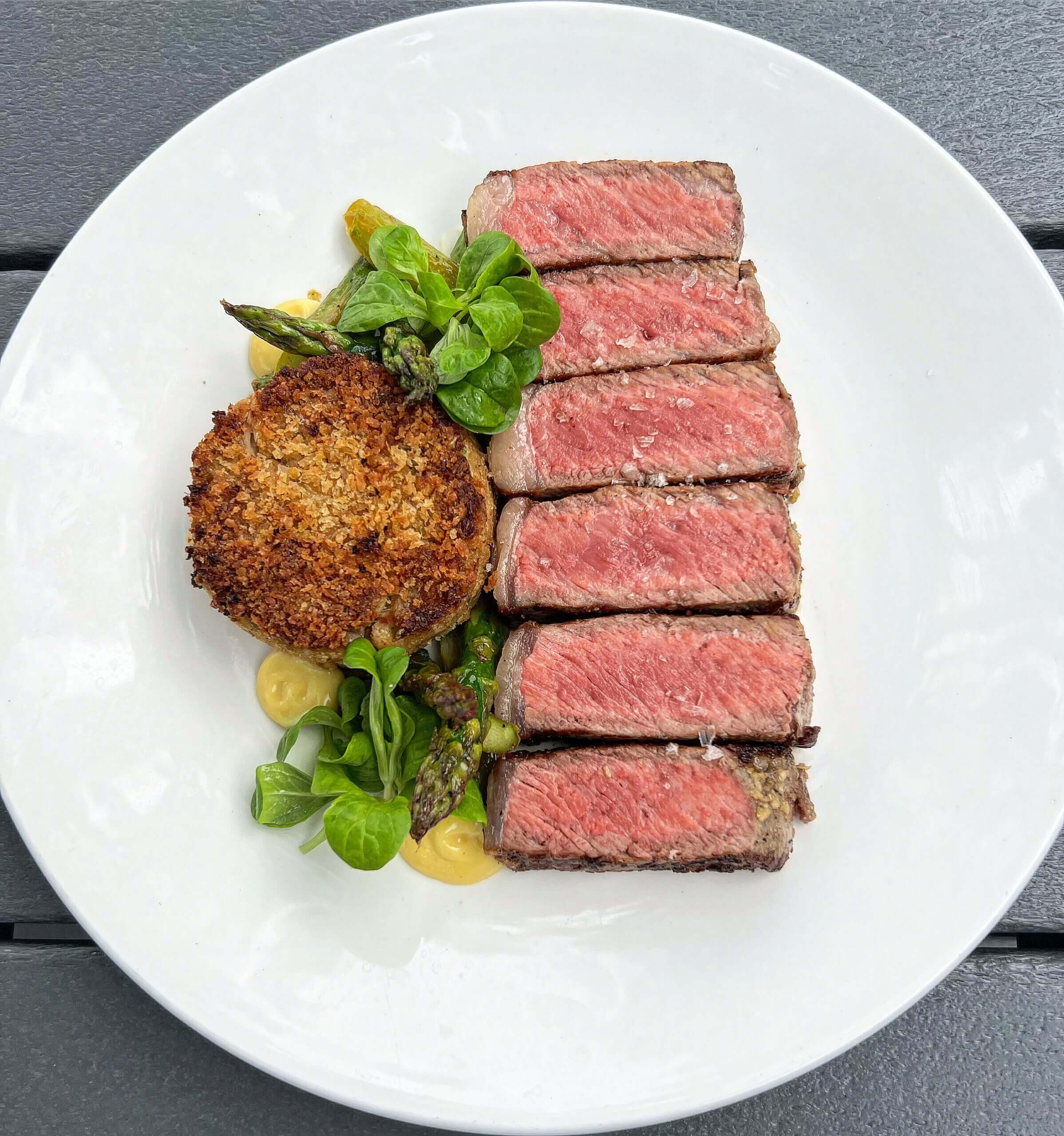 Picture of Steak and Crab Cakes for 1878 on the Lake