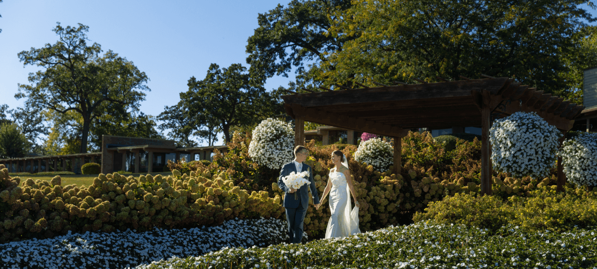 Lake Lawn Resort, a barn wedding venue in Delavan, WI